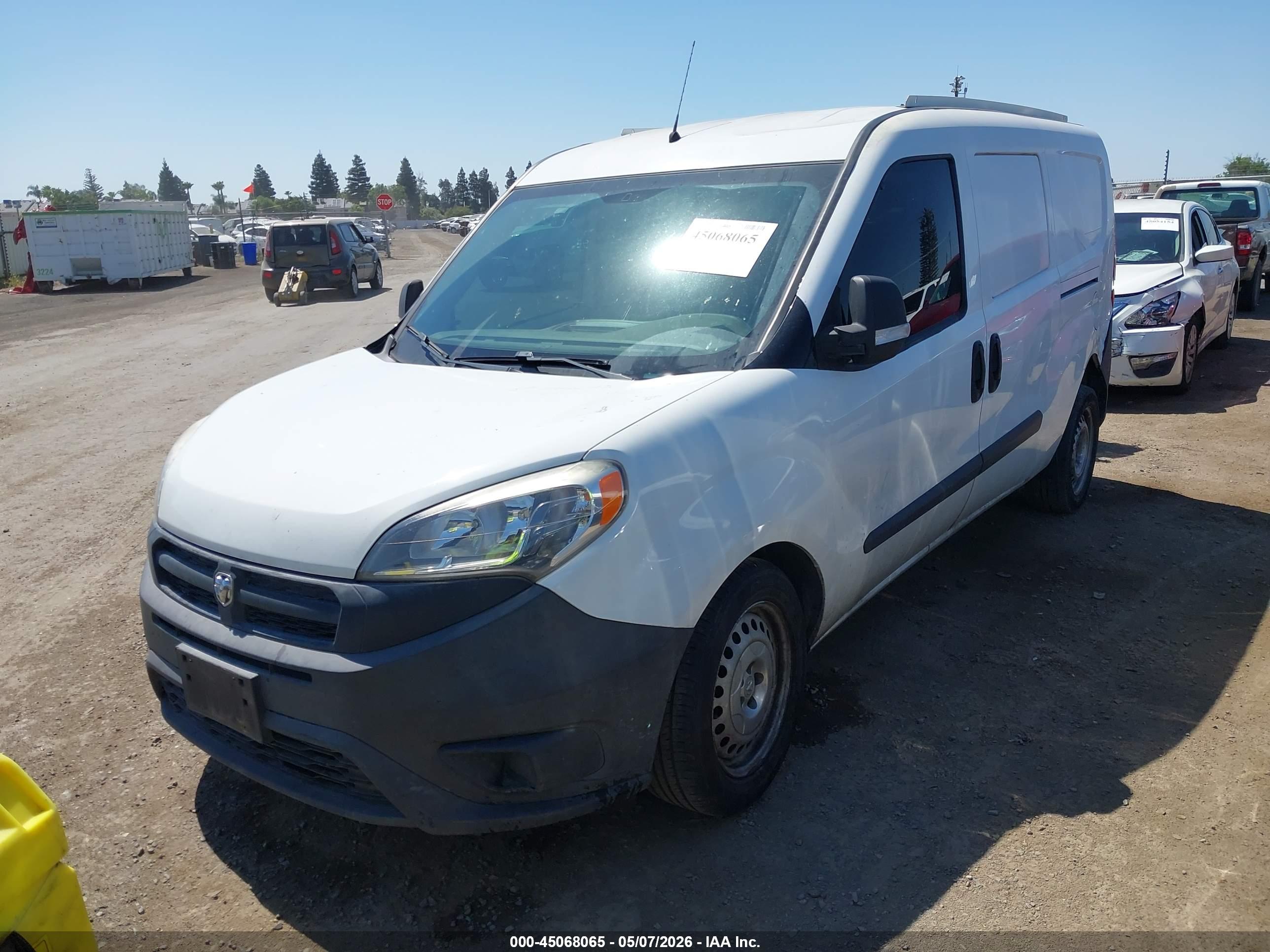 2017 RAM ProMaster City — VIN ZFBERFAB8H6H16898 — photo 2